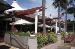 Houston’s Restaurant Outdoor Dining, Pampano, Florida.