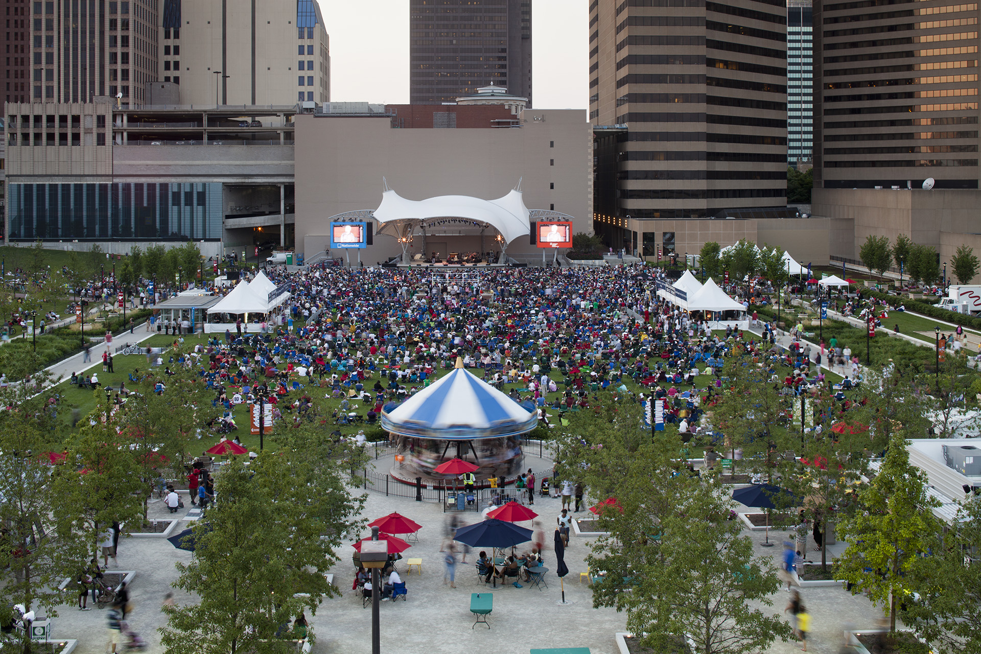 COLUMBUS COMMONS BICENTENNIAL PAVILION — Structurflex