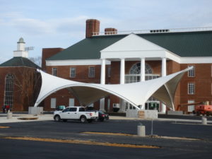 COLONIAL DOWNS.